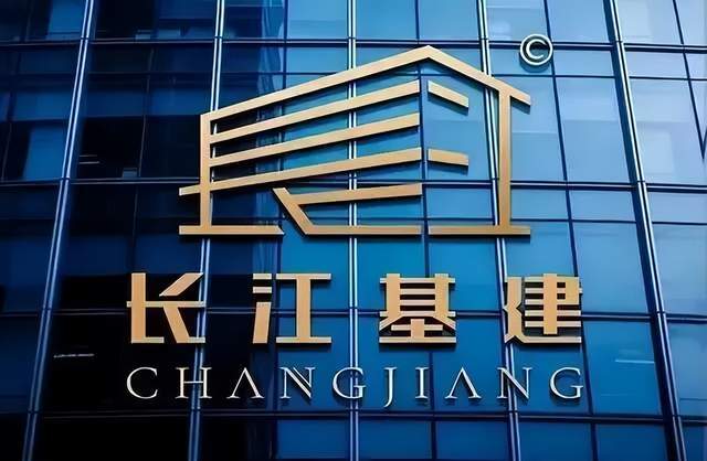 霍建宁打辅助，李嘉诚家族攒下1600亿现金